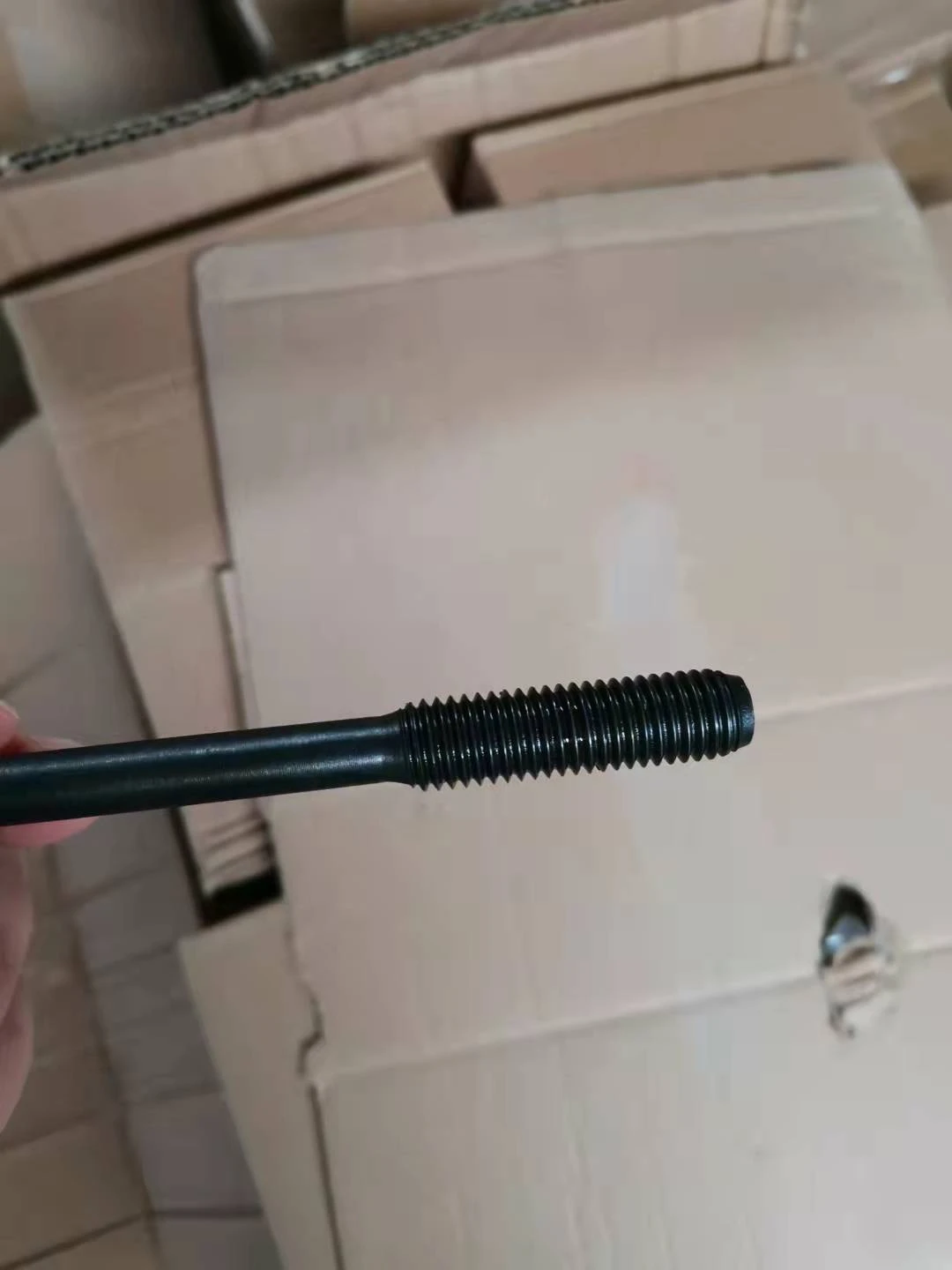 912 head bolts.jpg